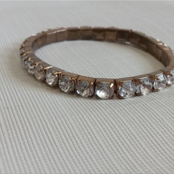 Assortment of 6 Multicolored Acrylic Plastic Beads Elastic Lightweight Bracelets - Picture 11 of 13